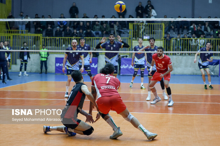 عکس آرشیوی است نتایج هفته ۱۵ لیگ برتر والیبال/انتقام درناها از غولکش