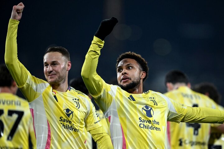 پیروزی یوونتوس در سری آ / آاک در حضور حاجصفی متوقف شد پیروزی یوونتوس در سری آ / آاک در حضور حاجصفی متوقف شد