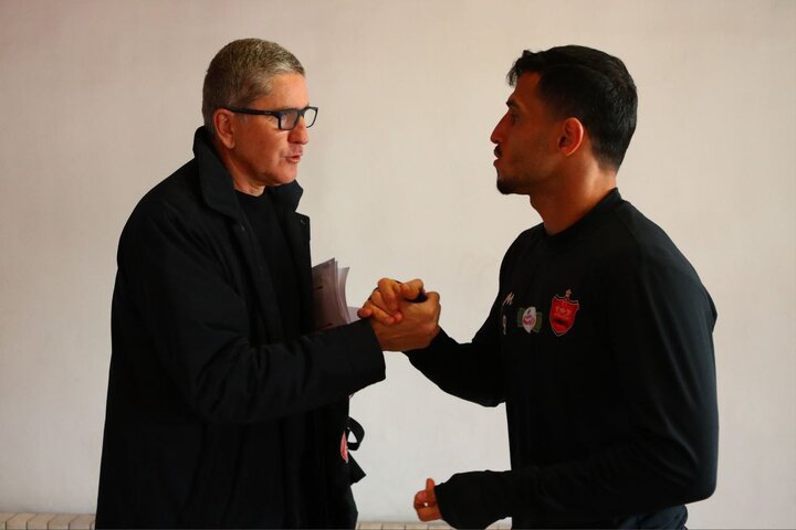 خداحافظی گاریدو با پرسپولیسیها در محل تمرین