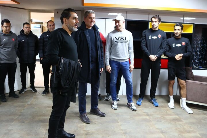 خداحافظی گاریدو با پرسپولیسیها در محل تمرین