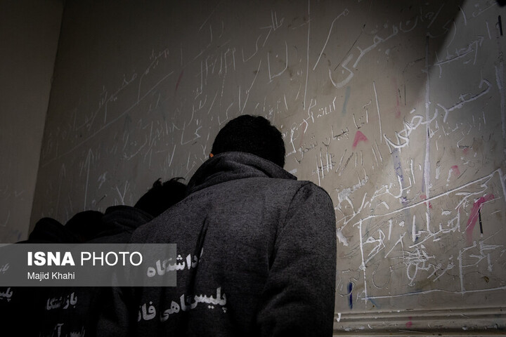 عکس تزئینی ست بازداشت مالخر ۲۳ فقره سیم و کابل سرقتی در شاهرود