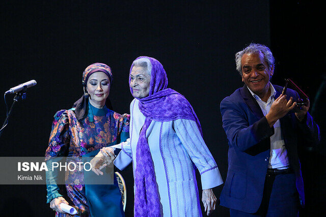 برای ژاله علو که دوست داشت در بیخبری باشد