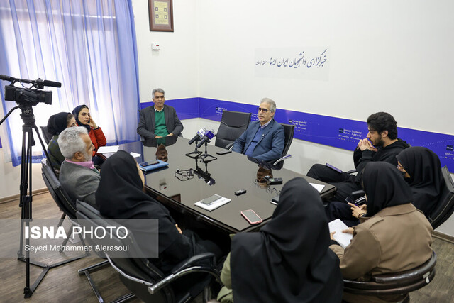 با ساختارسازی از بسیاری تخلفات در کشور جلوگیری میشود با ساختارسازی از بسیاری تخلفات در کشور جلوگیری میشود