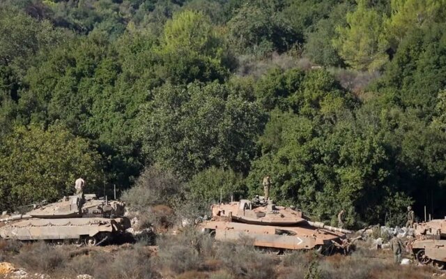 تانکهای رژیم صهیونیستی در جنوب لبنان مخالفت فرانسه با باقی ماندن ارتش رژیم صهیونیستی در ۵ پایگاه جنوب لبنان