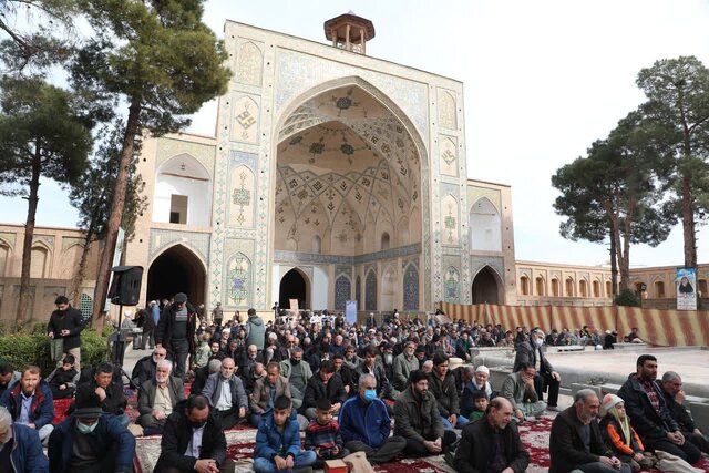 میدان فضای مجازی نباید خالی شود