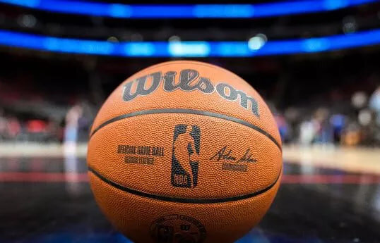 ویدیو/ ۱۰ صحنه برتر شب اول پلیآف NBA ویدیو/ ۱۰ صحنه برتر شب اول پلیآف NBA