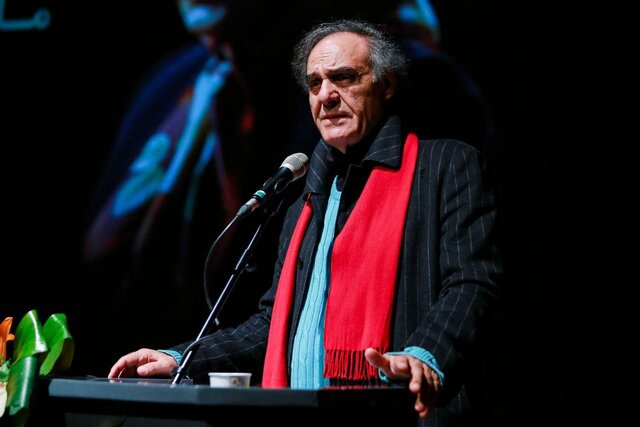 شبی برای یک مادر تئاتری / مهرانه مهین ترابی، قطبالدین صادقی سخن گفتند