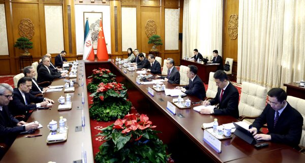 غرب آسیا نباید صحنه مداخله مخرب بازیگران فرامنطقهای شود