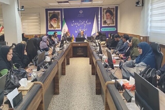گروههای آموزشی در پیشانی تحولات نوین قرار گیرند گروههای آموزشی در پیشانی تحولات نوین قرار گیرند