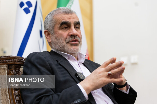 نیکزاد: سردار سلیمانی در دلها نفوذ داشت/ خوش به حال حاج قاسم که قهرمان ملی شد