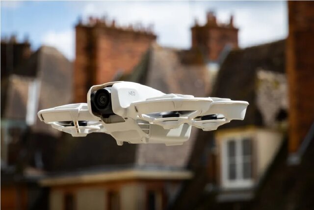 عکس تزیینی است ممنوعیت پرواز کلیه وسایل پرنده فوق سبک و انواع پهپادها در روز ۲۲ بهمن