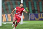 گل سوم پرسپولیس با اشتباه مهلک دروازه‌بان ملوان