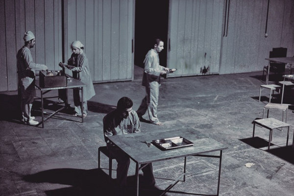 عکس تزیینی است انجمن طراحان صحنه از وزیر فرهنگ مطالبه دارد