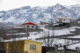 بارش برف در روستاهای کوهپایه نشین سوادکوه