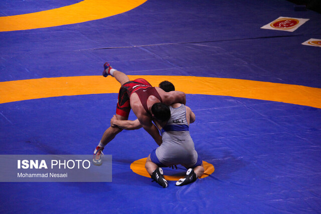 ۸ بار با فدراسیون کشتی و وزارتخانه مکاتبه کردهایم/ بلاتکلیفی به کشتی کرمانشاه آسیب زده است ۸ بار با فدراسیون کشتی و وزارتخانه مکاتبه کردهایم/ بلاتکلیفی به کشتی کرمانشاه آسیب زده است