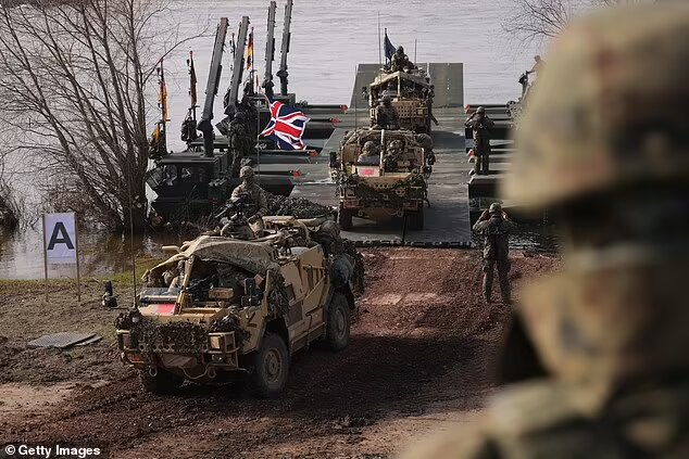 ۲۶۰۰ سرباز انگلیسی به جبهه شرقی ناتو اعزام میشوند ۲۶۰۰ سرباز انگلیسی به جبهه شرقی ناتو اعزام میشوند