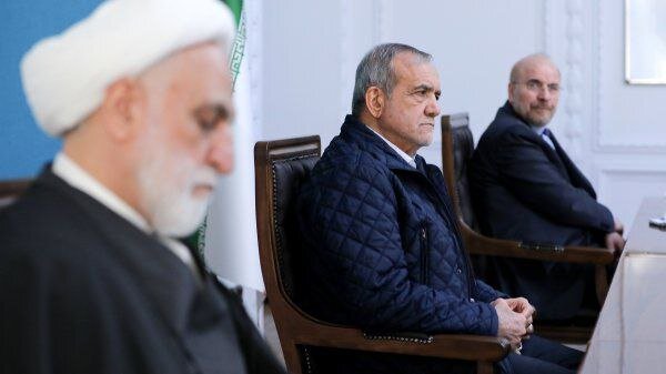 تکذیب یک افزایش قیمت/ واگذاری«آزادی»/ بحثهای داغ در دولت تکذیب یک افزایش قیمت/ واگذاری«آزادی»/ بحثهای داغ در دولت