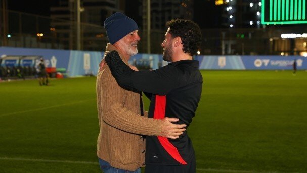 پیولی: پول هم در قبول پیشنهاد النصر تاثیر داشت/ رونالدو حرفهای و کمالگراست پیولی: پول هم در قبول پیشنهاد النصر تاثیر داشت/ رونالدو حرفهای و کمالگراست
