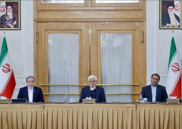 برگزاری جلسه شورای عالی روابط خارجی با حضور عراقچی و عارف برگزاری جلسه شورای عالی روابط خارجی با حضور عراقچی و عارف