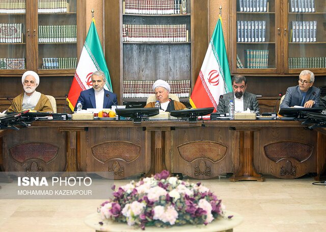 سایهروشنهای زندگی «آیت الله»