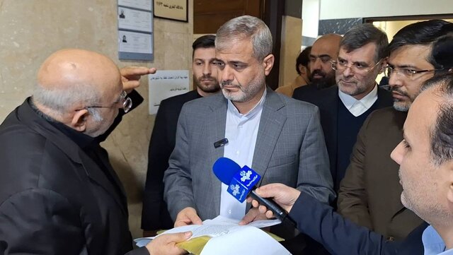 بازدید اعضای کمیسیون حقوقی مجلس  و مسئولان قضایی دادگستری تهران از مجتمع قضایی قدس بازدید اعضای کمیسیون حقوقی مجلس  و مسئولان قضایی دادگستری تهران از مجتمع قضایی قدس
