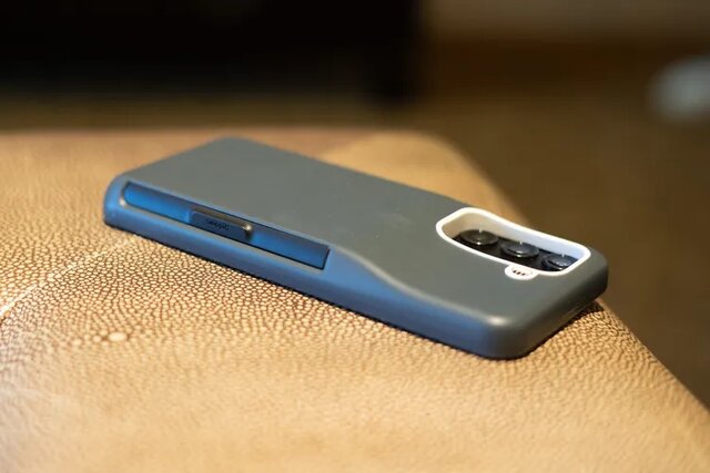 این توستر میتواند باتری تلفن همراه را در چند ثانیه شارژ کند