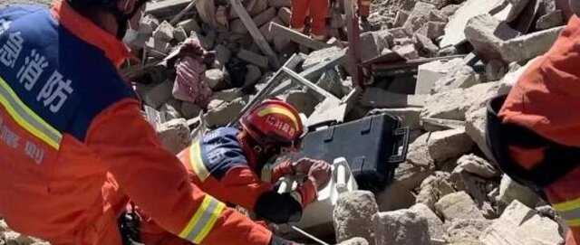 عکس: رویترز زلزله در تبت؛ از افزایش شمار مصدومان تا ادامه عملیات امدادی