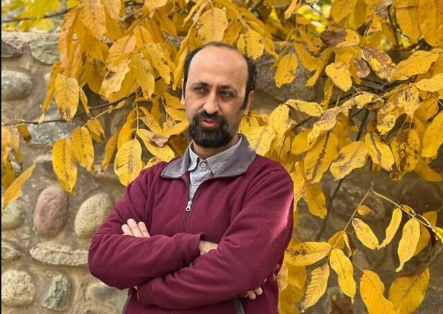 مردی که زبان فارسی را به سرهنگ بودن ترجیح داد