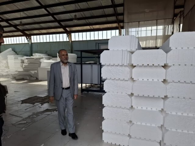 انجام ۱۰۰۰ فقره بازرسی فنی از واحدهای تولیدی و خدماتی لرستان انجام ۱۰۰۰ فقره بازرسی فنی از واحدهای تولیدی و خدماتی لرستان