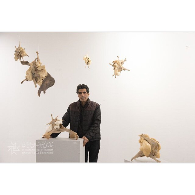 تماشا کنید/ فضای نامتعارف برای مشاهده اثر هنری/ پیوندی میان ادبیات و لاشه حیوانات