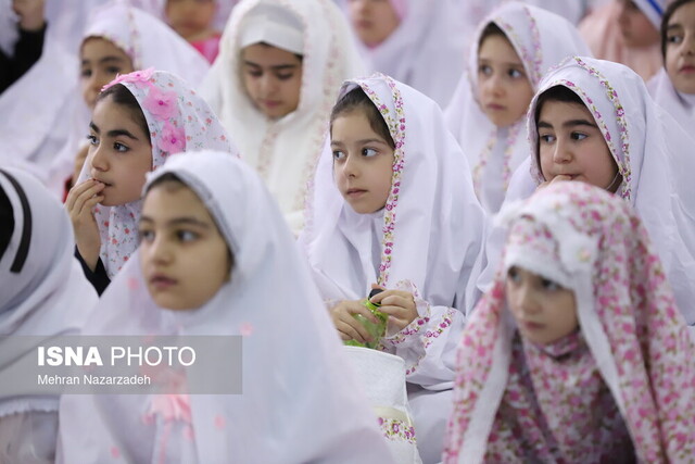 اهدای ۱۴۲۰ بسته جشن تکلیف به دختران مددجوی سیستان و بلوچستان