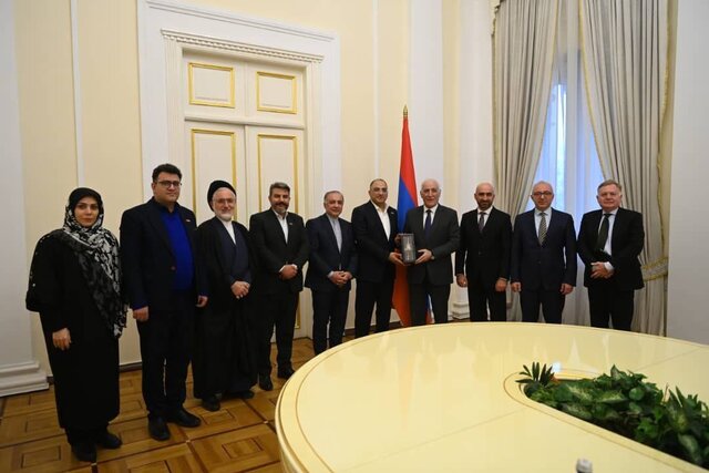 قدردانی رئیسجمهور ارمنستان از مواضع ایران در حمایت از تمامیت ارضی این کشور