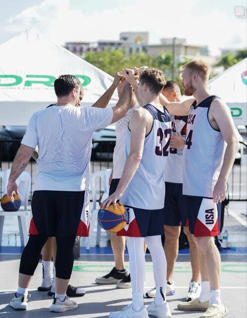 با ملی پوش سابق بسکتبال از دل آتش لسآنجلس