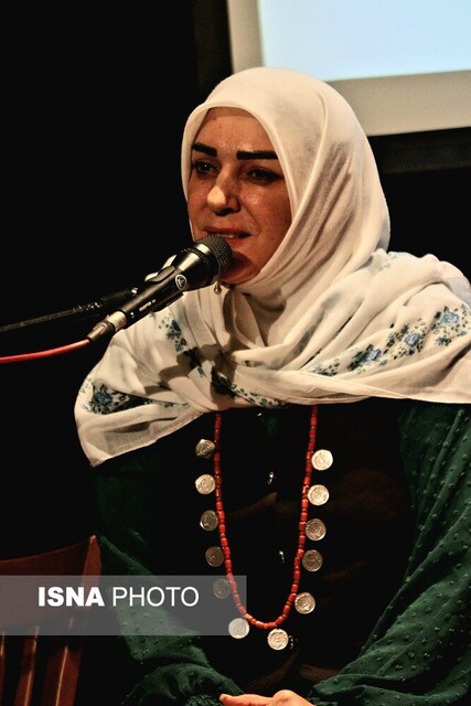شب شعر چهارشنبه خاتون برگزار شد