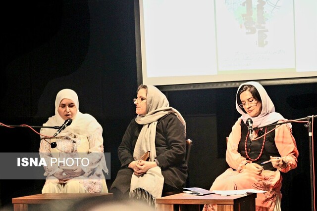شب شعر چهارشنبه خاتون برگزار شد