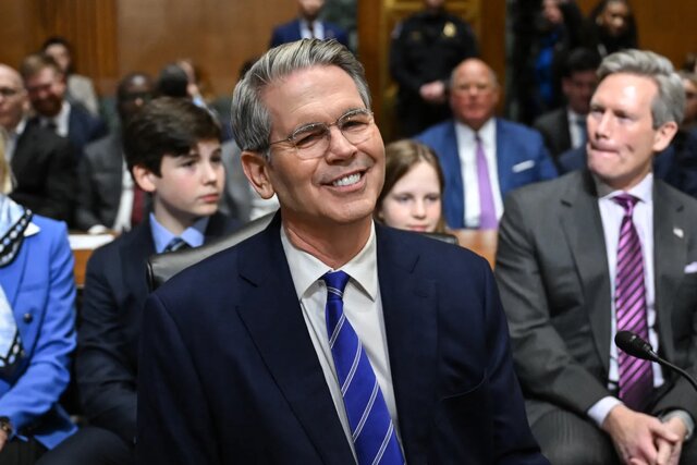 «اسکات بسنت» کاندیدای ترامپ برای سمت خزانه داری آمریکا کاندیدای ترامپ برای خزانهداری آمریکا به دنبال تحریمهای شدیدتر علیه روسیه