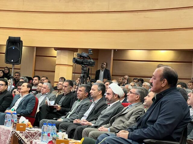 عرصه ایثار، نشاندهنده اوج انسانیت است