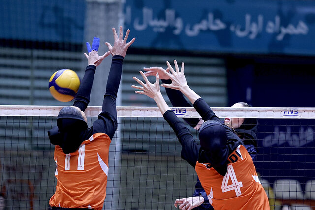 سروقامتان تبریزی از پیکان گذشتند سروقامتان تبریزی از پیکان گذشتند