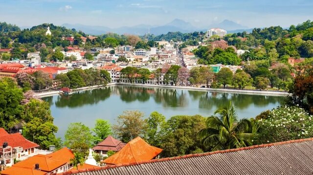 از دریاچهای به رنگ آدامس صورتی تا جزیره کدو زرد خالدار