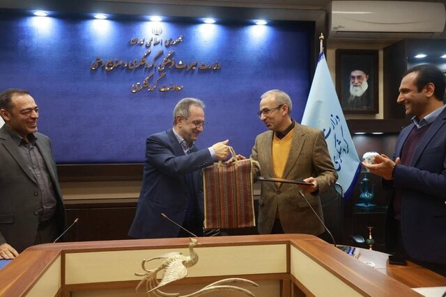 انتصابها و جابهجاییهایی در وزارتخانه صالحی امیری