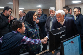 محمدرضا عارف، معاون اول رئیس جمهور در سیامین سالگرد تاسیس روزنامه ایران