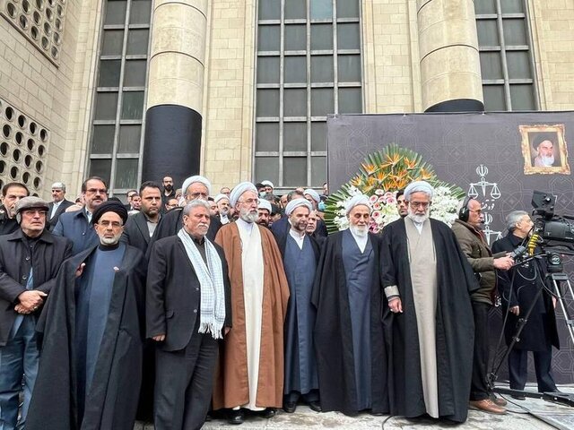 هر دو قاضی شهید از قضات فعال و مخلص بودند هر دو قاضی شهید از قضات فعال و مخلص بودند