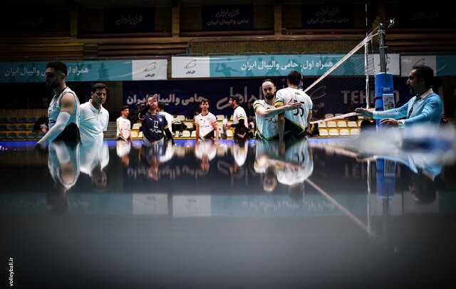 تیم والیبال مشهد از لیگ برتر حذف شد تیم والیبال مشهد از لیگ برتر حذف شد