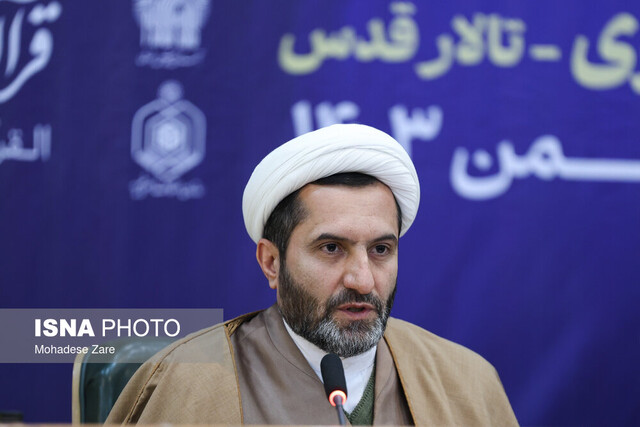 جامعهای که با قرآن مأنوس است از آسیبهای اخلاقی مصون میماند