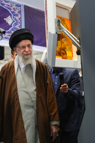 بازدید رهبر انقلاب از نمایشگاه پیشگامان پیشرفت، رویداد ملی توانمندیها و دستاوردهای بخش خصوصی