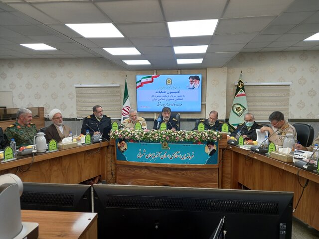 سردار رادان: تامین خانه سازمانی برای کارکنان باید دغدغه اصلی فرماندهان انتظامی باشد سردار رادان: تامین خانه سازمانی برای کارکنان باید دغدغه اصلی فرماندهان انتظامی باشد