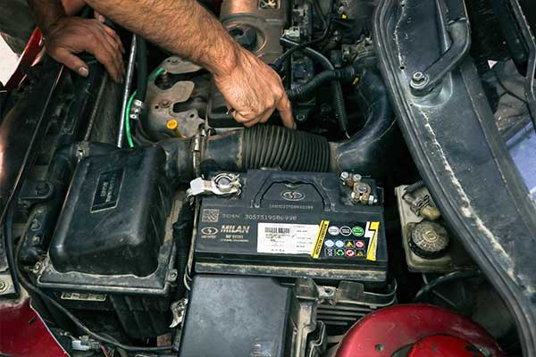 رشته برق خودرو چه زمینههای تخصصی را شامل میشود