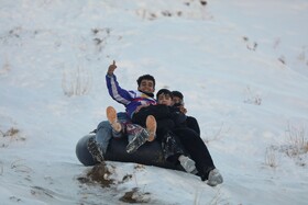 تفریح پر خطر زمستانی در همدان