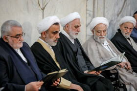 نفر وسط، غلامحسین محسنی اژهای، رئیس قوه قضاییه در مراسم بزرگداشت شهیدان رازینی و مقیسه