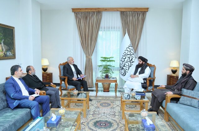 رایزنی متقی و بیکدلی درباره گسترش روابط تهران-کابل رایزنی متقی و بیکدلی درباره گسترش روابط تهران-کابل